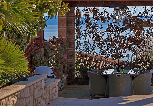 Villa in Makarska -  Villa Marko mit Pool Villa in Makarska -  Villa Marko mit Pool