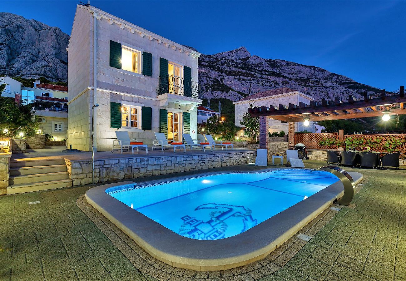 Villa in Makarska -  Villa Marko mit Pool