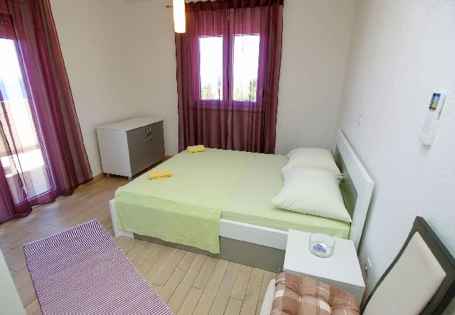 Ferienwohnung in Makarska -  Adria View, Apartment Dino, Whirlpool, Pool