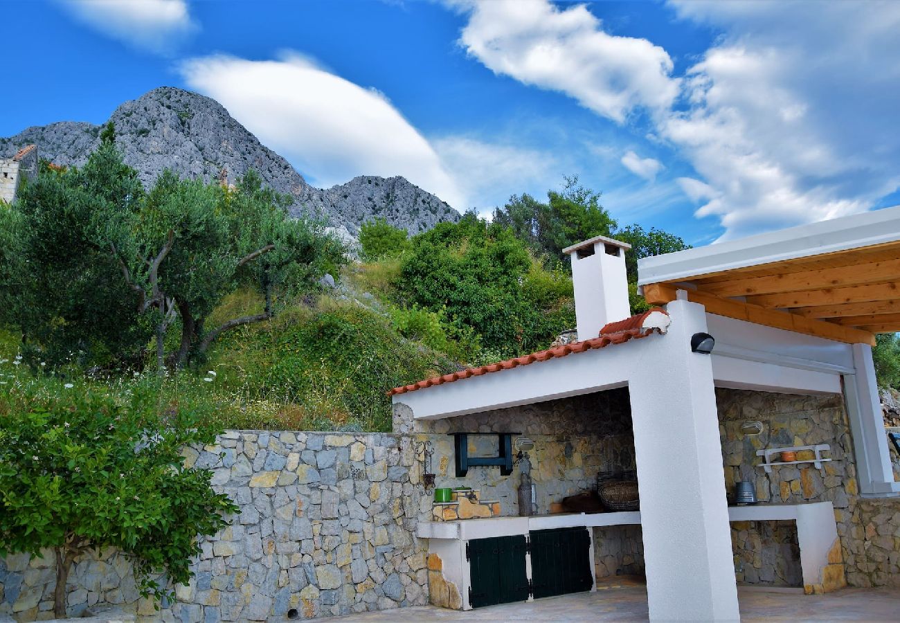 Ferienhaus in Podgora -  Villa Siesta mit Pool