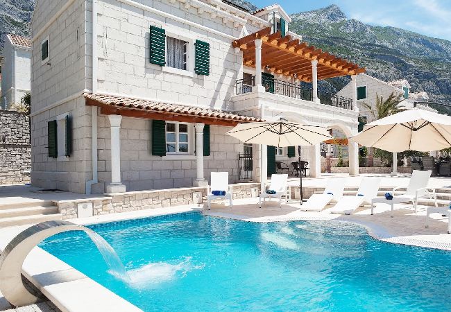 Villa in Makarska -  Villa Petra mit Pool Villa in Makarska -  Villa Petra mit Pool
