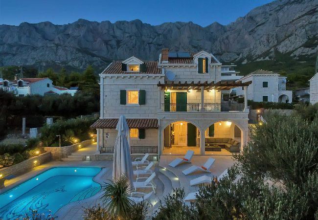 Villa in Makarska -  Villa Petra mit Pool