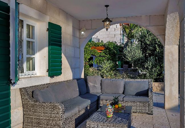 Villa in Makarska -  Villa Petra mit Pool Villa in Makarska -  Villa Petra mit Pool