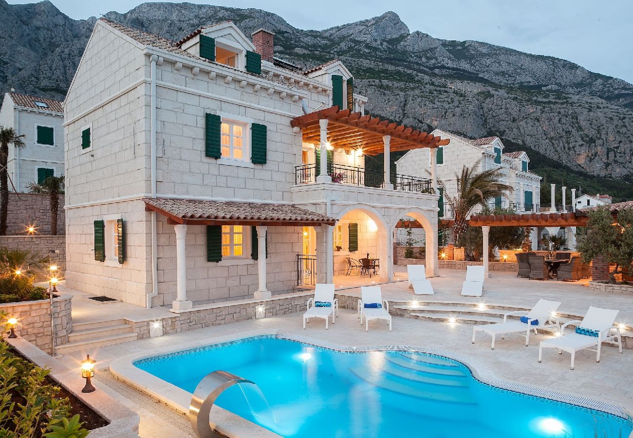 Villa in Makarska -  Villa Petra mit Pool