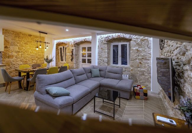 Ferienhaus in Tucepi -  Villa Didovina mit Pool Ferienhaus in Tucepi -  Villa Didovina mit Pool