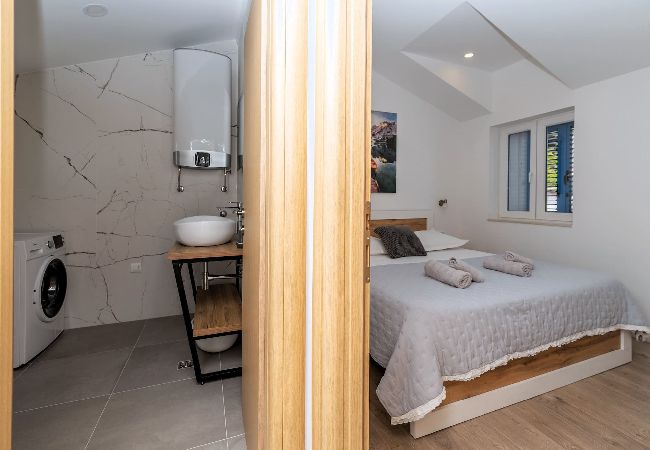Ferienhaus in Tucepi -  Villa Didovina mit Pool Ferienhaus in Tucepi -  Villa Didovina mit Pool