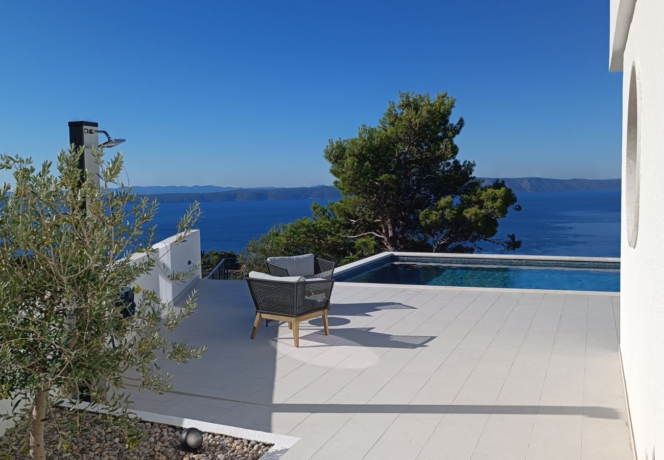 Villa in Podgora -  Villa SkyBlue mit Pool