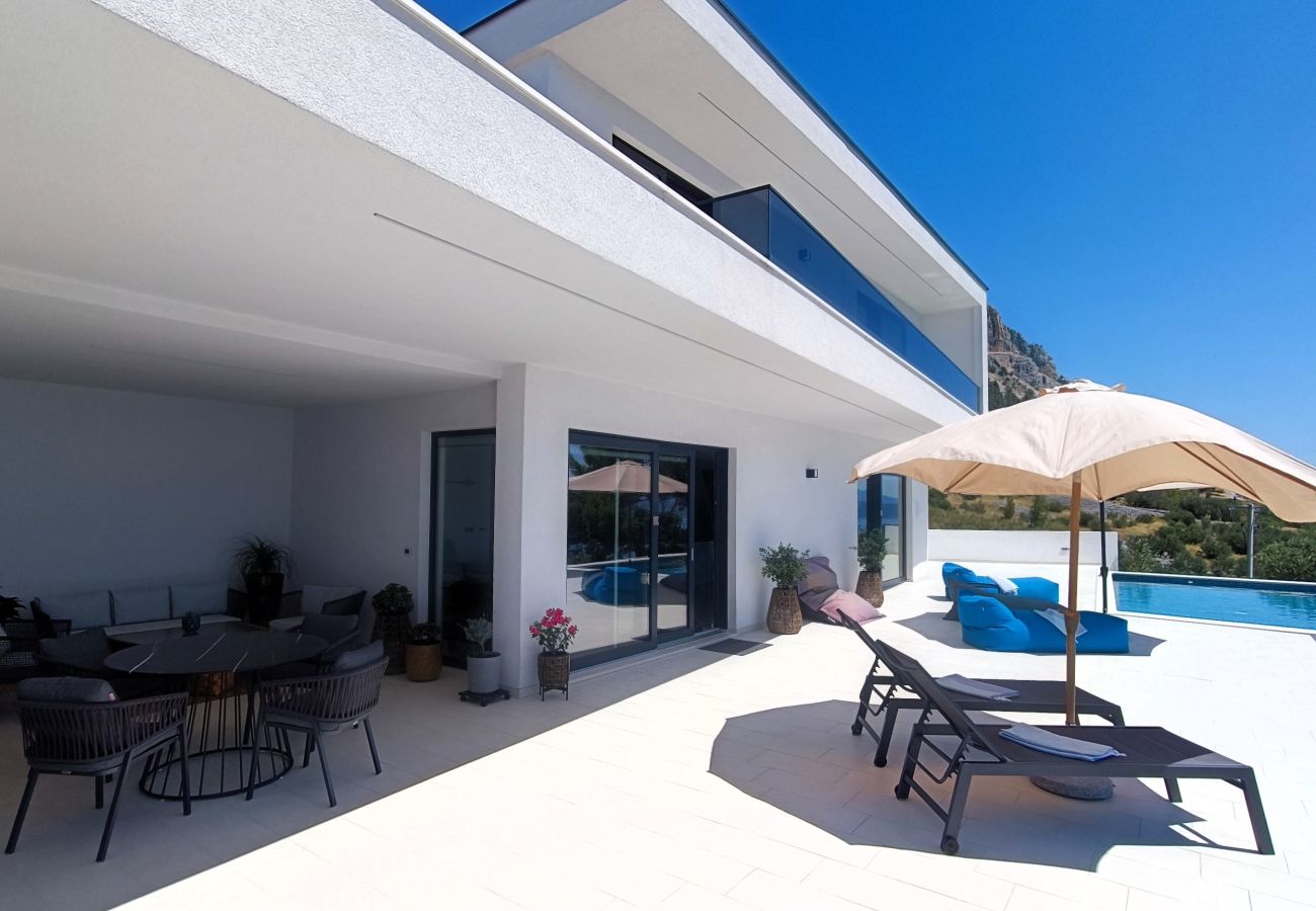 Villa in Podgora -  Villa SkyBlue mit Pool
