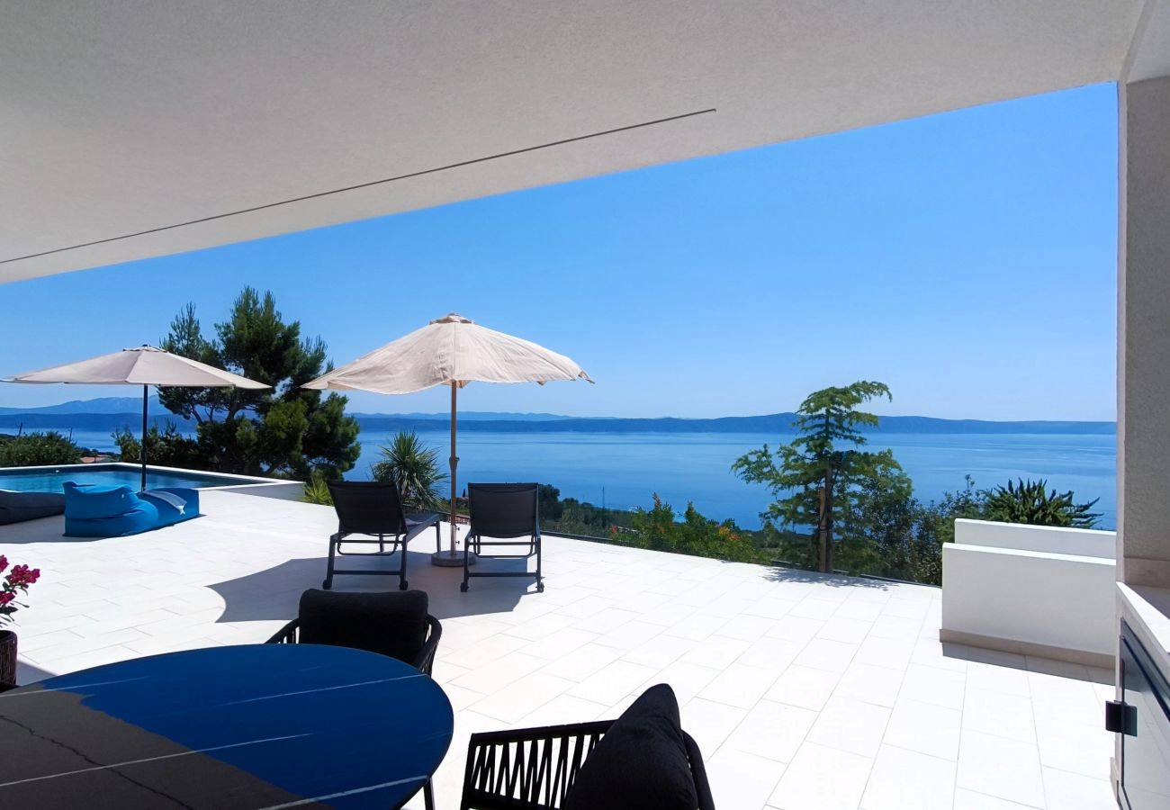 Villa in Podgora -  Villa SkyBlue mit Pool