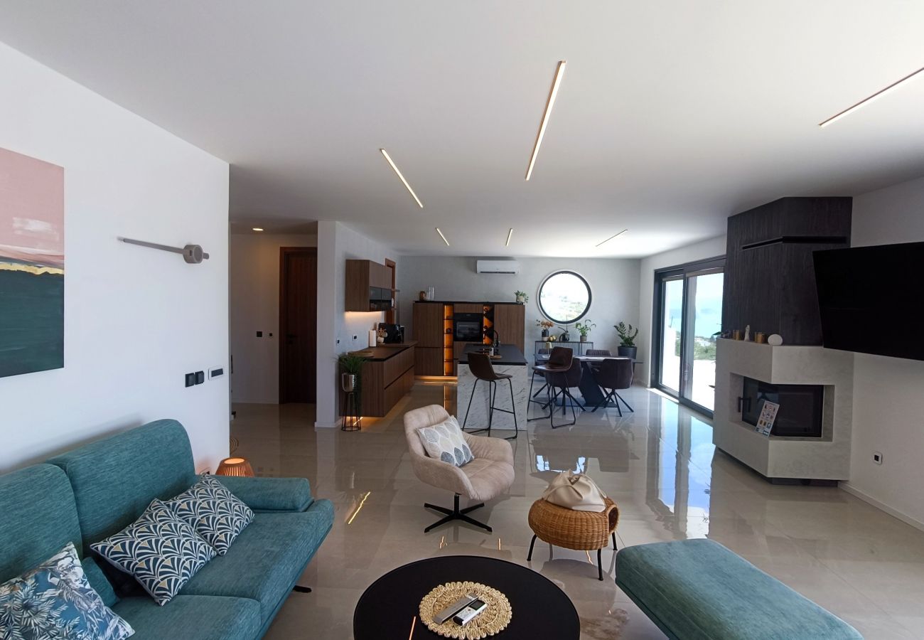 Villa in Podgora -  Villa SkyBlue mit Pool