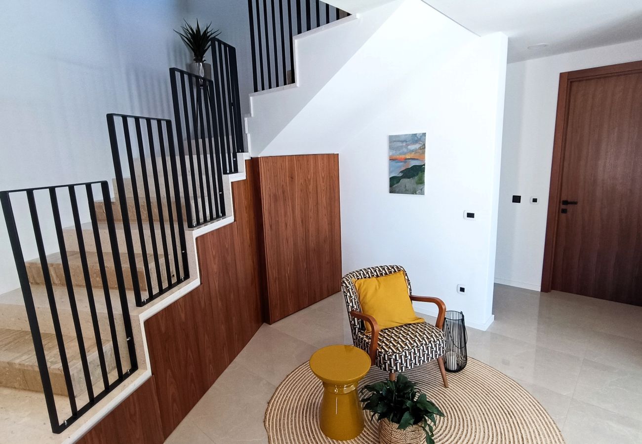 Villa in Podgora -  Villa SkyBlue mit Pool