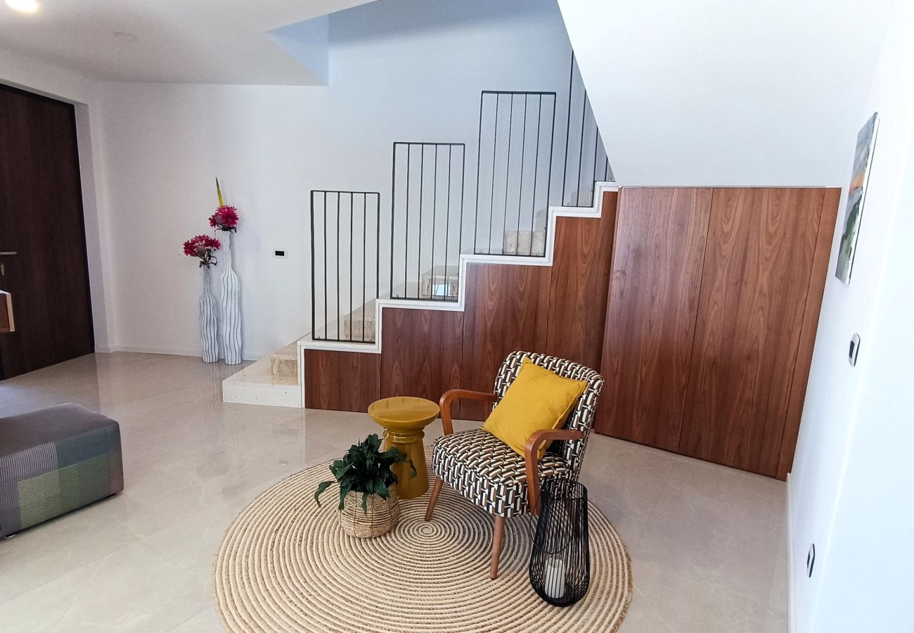 Villa in Podgora -  Villa SkyBlue mit Pool