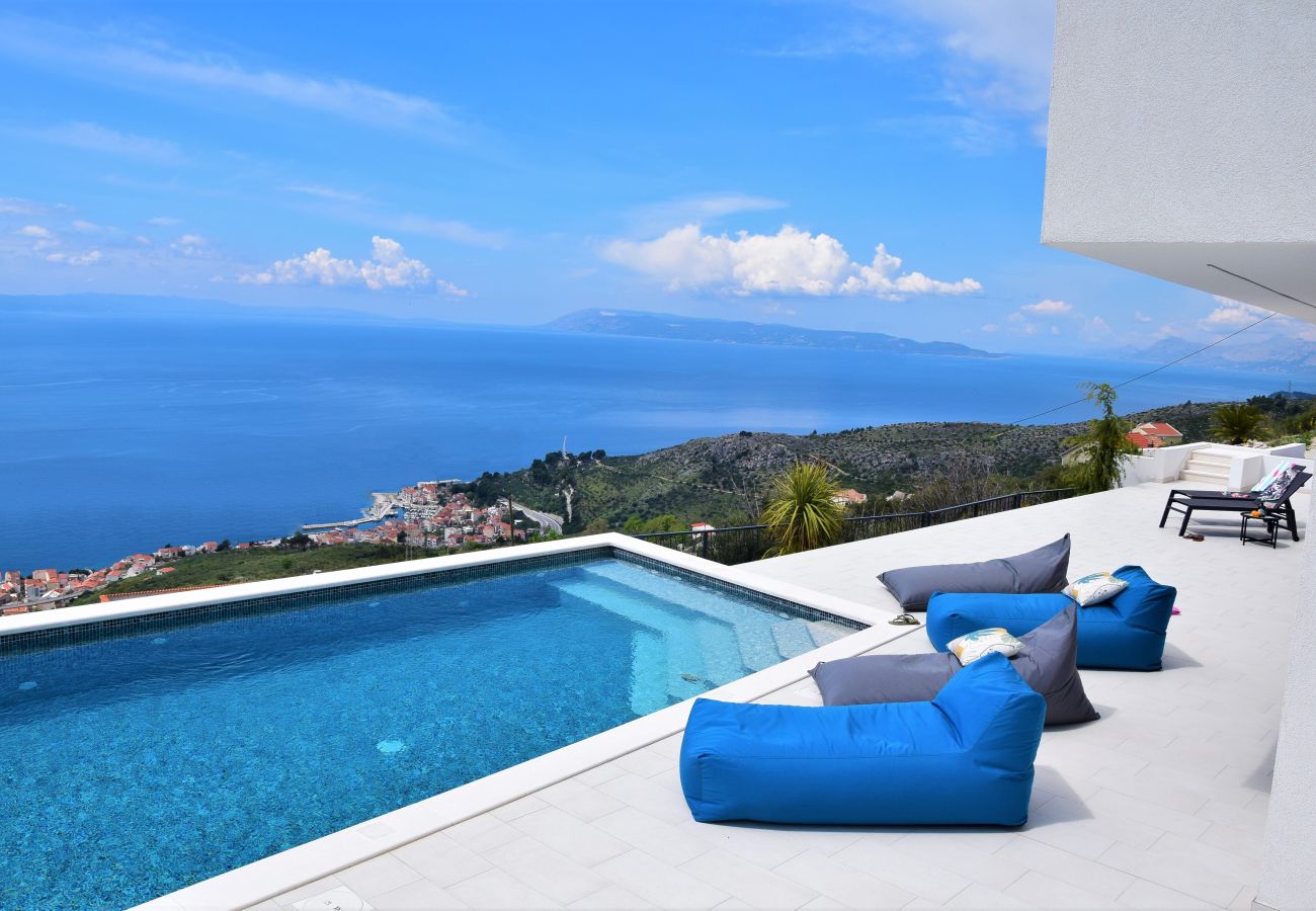 Villa in Podgora -  Villa SkyBlue mit Pool