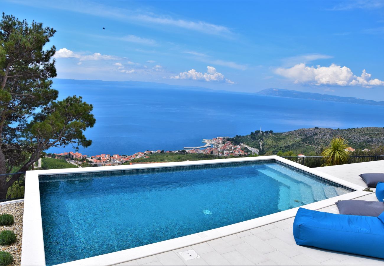 Villa in Podgora -  Villa SkyBlue mit Pool