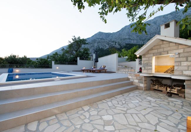 Ferienhaus in Tucepi - Villa Silencio mit Pool Ferienhaus in Tucepi - Villa Silencio mit Pool