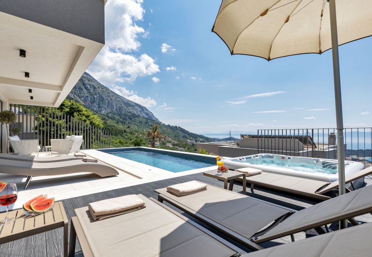 Villa in Veliko Brdo - Luxury Villa Reina, Pool, Sauna, Whirlpool