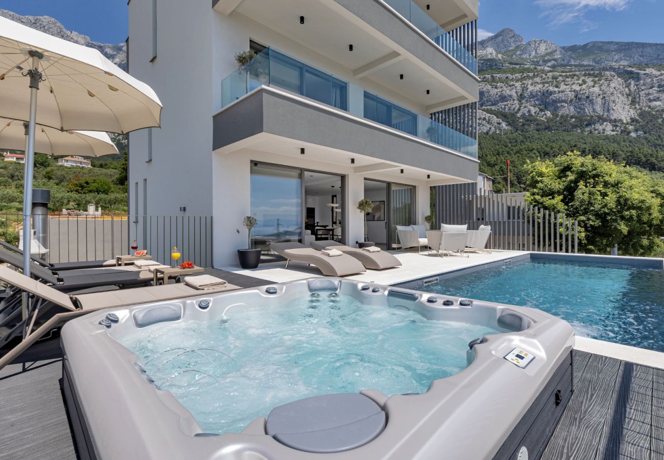 Villa in Veliko Brdo - Luxury Villa Reina, Pool, Sauna, Whirlpool