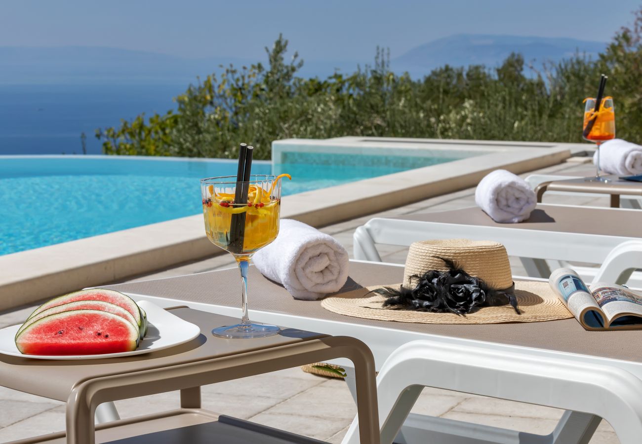 Zimmeranmietung in Podgora - Hotel Nature's Retreat, Deluxe Doppelzimmer mit Balkon und Meerblick