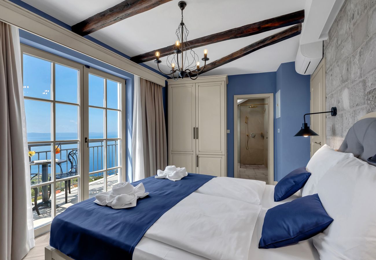 Zimmeranmietung in Podgora - Hotel Nature's Retreat, Doppelzimmer mit Balkon und Meerblick