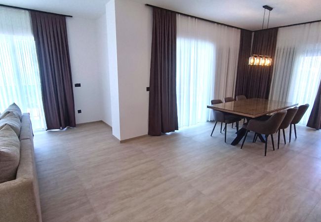 Villa in Makarska - NEW Villa Ina mit Pool, Meerblick Villa in Makarska - NEW Villa Ina mit Pool, Meerblick