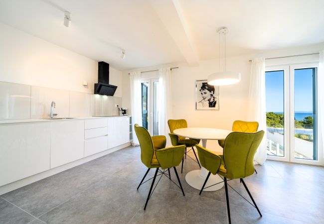 Ferienwohnung in Sumartin - Villa Levante Suite Apartment 2 Ferienwohnung in Sumartin - Villa Levante Suite Apartment 2